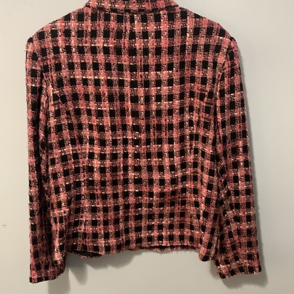 Requirements Blazer - Picture 4 of 4